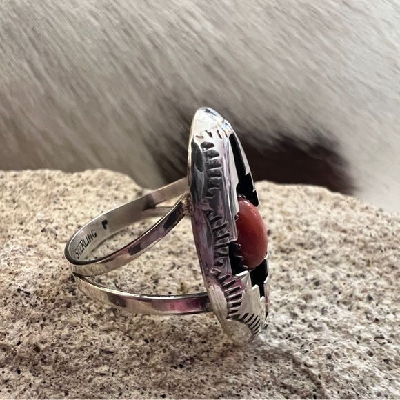 ❤️ Signed Native Felix Perry Red Spiny Shadow Box Ring Navajo Unisex Size 5.75 - Picture 3 of 13